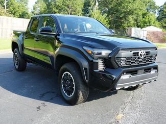 Used 2024 Toyota Tacoma TRD Off-Road AWD/4WD video 1