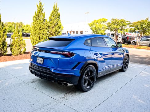Used 2024 Lamborghini Urus S AWD/4WD image 10