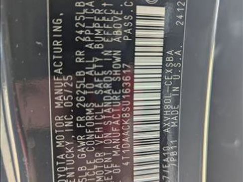 Certified 2025 Toyota Camry SE image 21