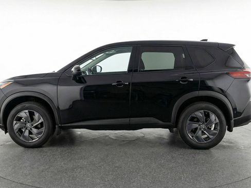 Used 2025 Nissan Rogue SV AWD/4WD image 5