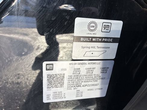 Used 2023 GMC Acadia SLE w/ Driver Convenience Package image 41