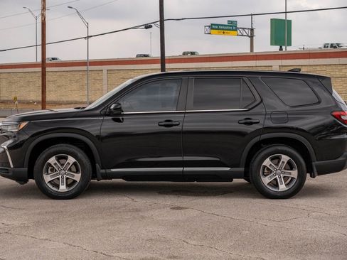 Used 2023 Honda Pilot EX-L image 4