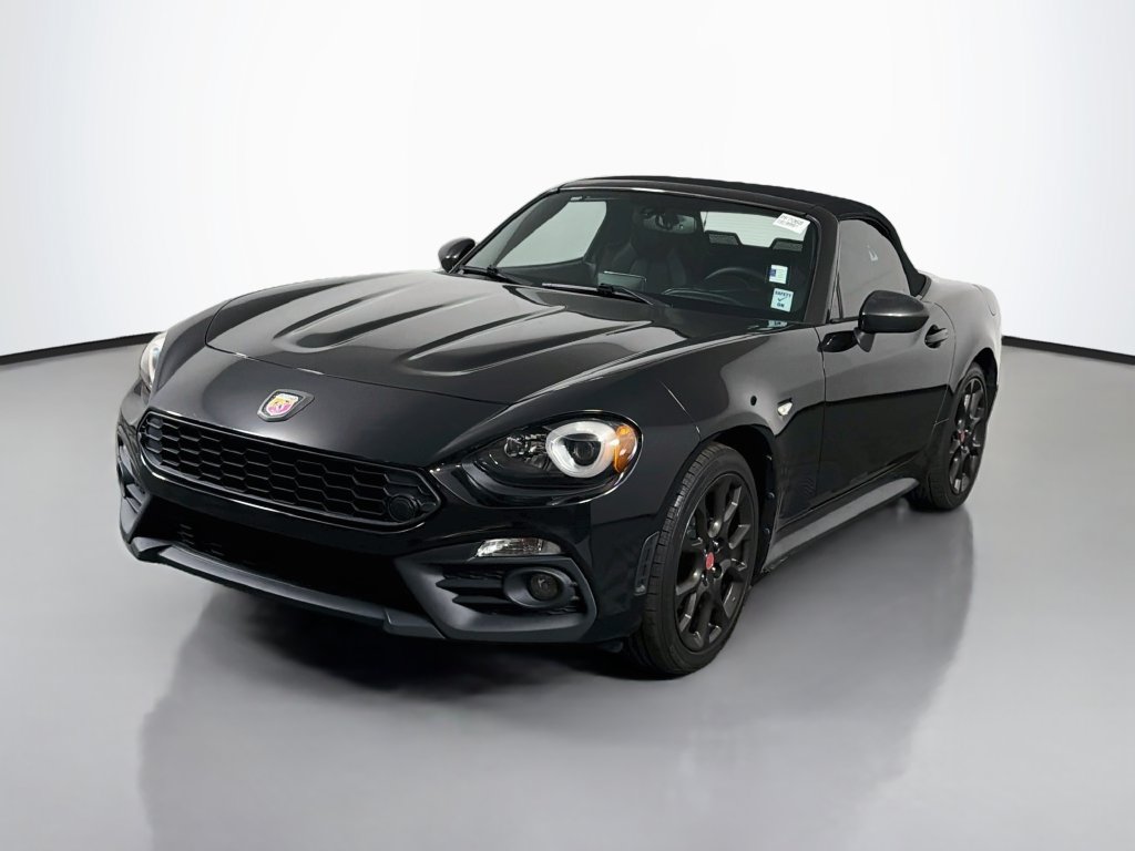 Used 2019 FIAT 124 Spider Abarth w/ Convenience Group RWD image 3