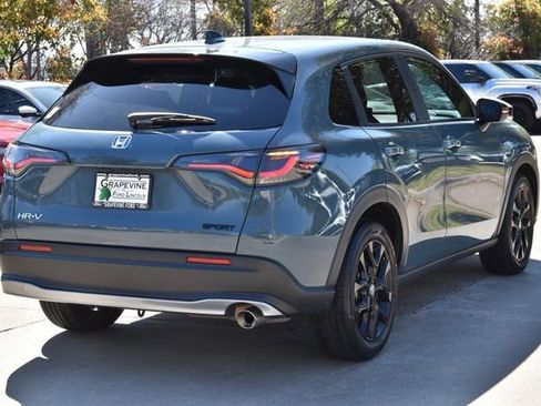 Used 2024 Honda HR-V Sport image 8