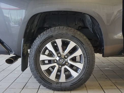 Used 2021 Toyota Tundra Limited w/ Limited Premium Package AWD/4WD image 33