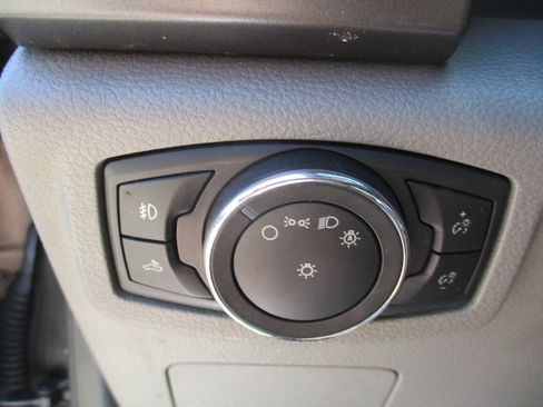 Used 2016 Ford F150 XLT w/ Trailer Tow Package AWD/4WD image 18