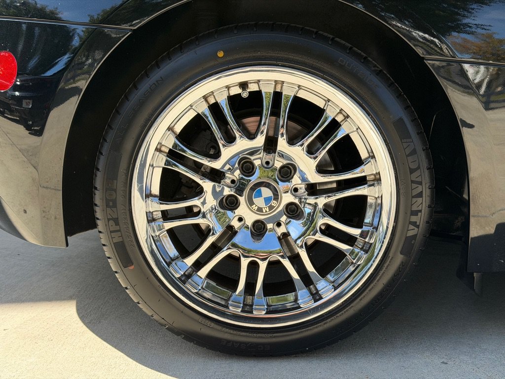 Used 2004 BMW Z4 3.0i RWD image 19