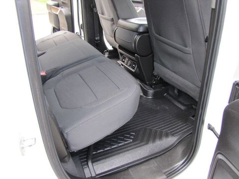 Used 2020 GMC Sierra 1500 Elevation w/ Elevation Value Package image 20