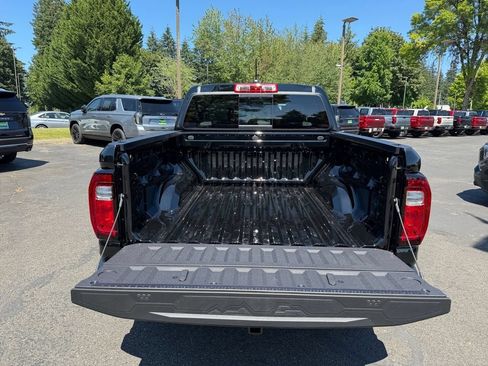 New 2026 GMC Canyon AT4 AWD/4WD image 22