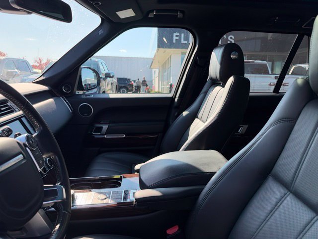 Used 2016 Land Rover Range Rover Supercharged AWD/4WD image 11