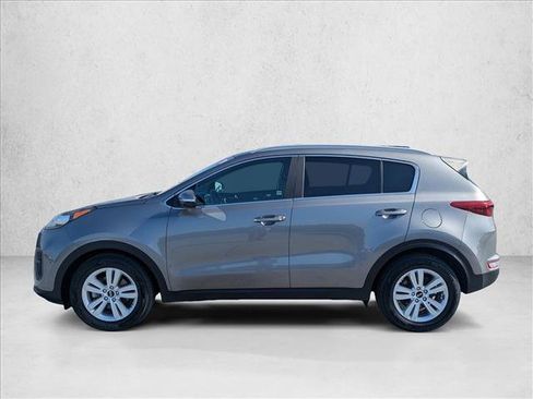 Used 2018 Kia Sportage LX w/ LX Technology Package FWD image 9