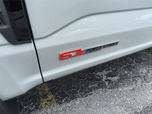 New 2026 Ford F350 Platinum w/ FX4 Off-Road Package AWD/4WD image 10