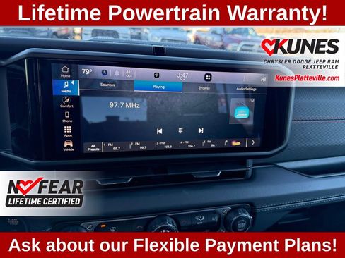 Used 2025 Jeep Wrangler Rubicon image 13