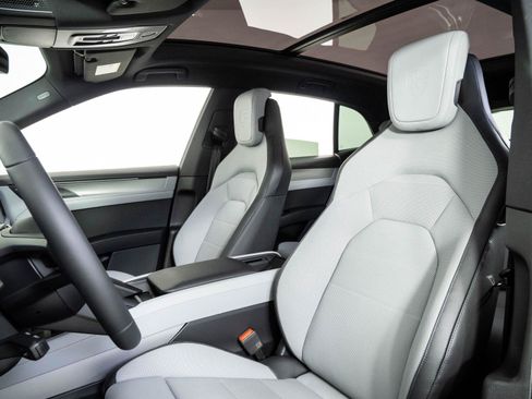 New 2026 Porsche Cayenne Electric AWD/4WD image 5