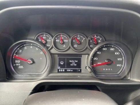 Used 2024 Chevrolet Silverado 1500 Custom image 17