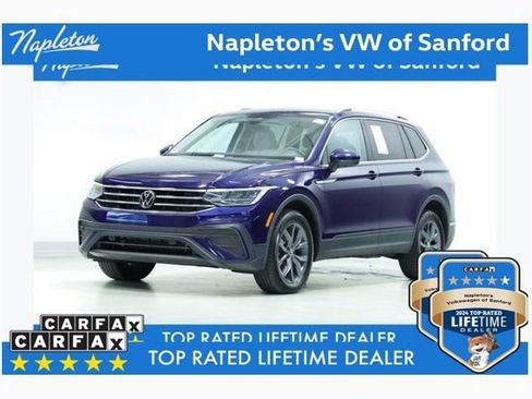 Certified 2024 Volkswagen Tiguan SE w/ Panoramic Sunroof Package FWD image 1