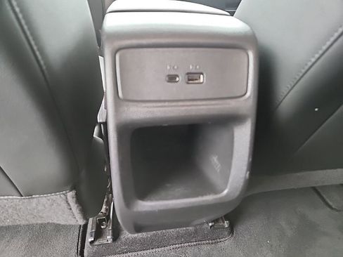 Certified 2024 Chevrolet Trax RS FWD image 35