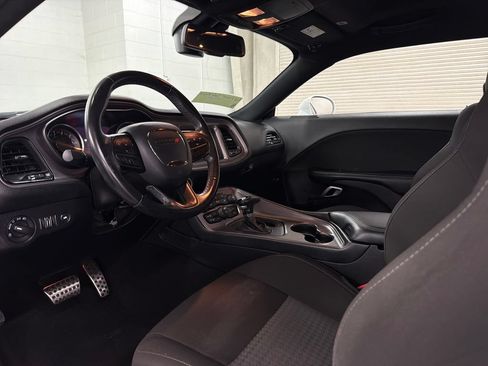 Used 2023 Dodge Challenger GT RWD image 7