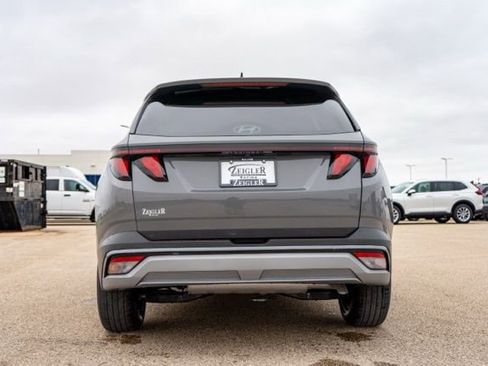 Used 2026 Hyundai Tucson SEL FWD image 6