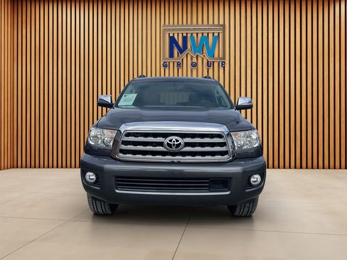 Used 2017 Toyota Sequoia Platinum image 26