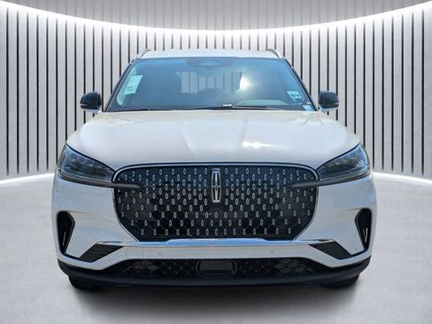 New 2026 Lincoln Aviator AWD image 8