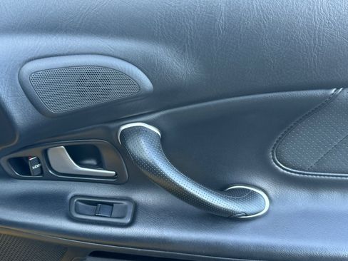 Used 2004 Honda S2000 image 16