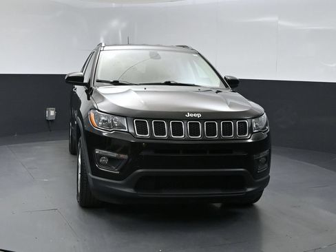 Used 2021 Jeep Compass Latitude w/ Convenience Group AWD/4WD image 6