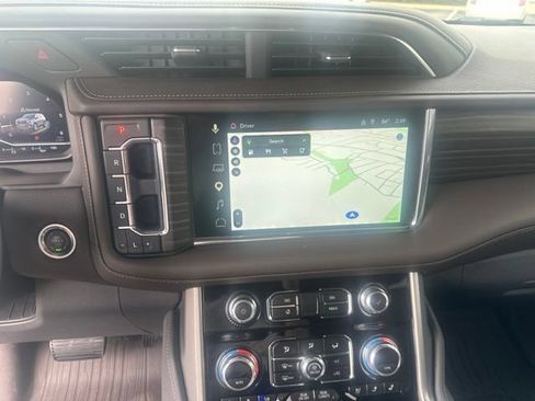 Used 2023 GMC Yukon XL Denali RWD image 13
