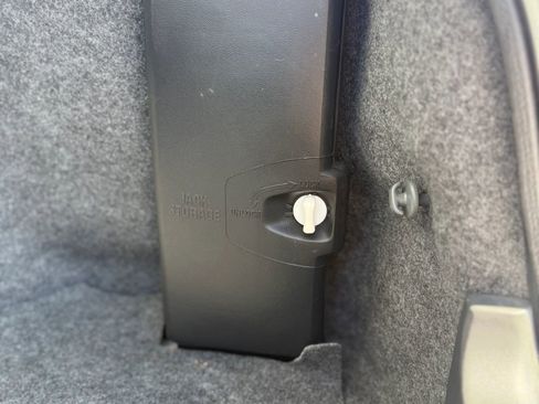 Used 1999 Buick Le Sabre Custom w/ Headliner Lighting Pkg FWD image 49