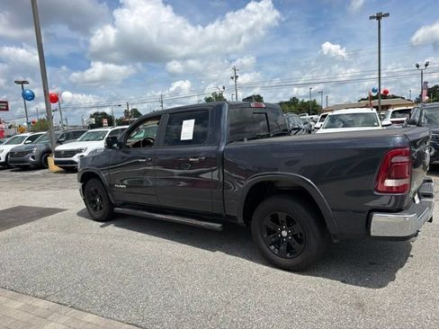 Used 2022 RAM 1500 Laramie AWD/4WD image 5