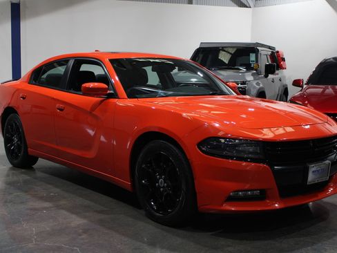Used 2017 Dodge Charger SXT w/ Rallye Group AWD/4WD image 4
