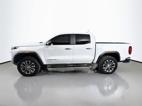 Used 2024 GMC Canyon Denali AWD/4WD image 8