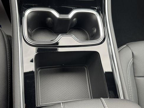 New 2026 Chevrolet Traverse LT w/ Driver Confidence Package image 20