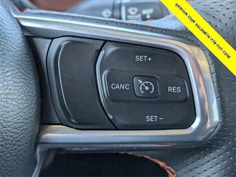 Used 2023 Jeep Gladiator Mojave w/ Cold Weather Group image 24