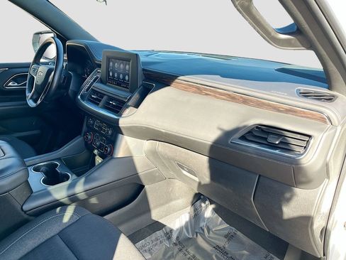 Used 2023 Chevrolet Suburban LS image 30