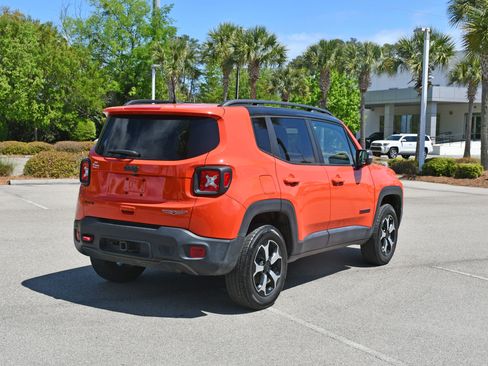 Used 2021 Jeep Renegade Trailhawk w/ Trailer Tow Group AWD/4WD image 3