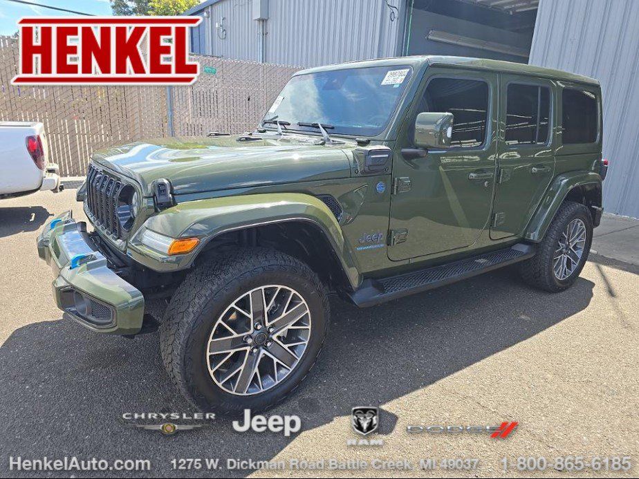 Used 2024 Jeep Wrangler High Altitude AWD/4WD image 1