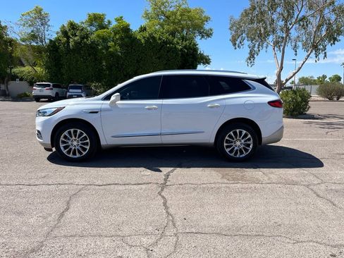 Used 2020 Buick Enclave Essence w/ Sound and Sites Package image 5