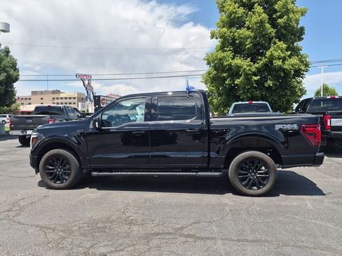 Used 2025 Ford F150 Lariat w/ Equipment Group 502A High AWD/4WD image 11