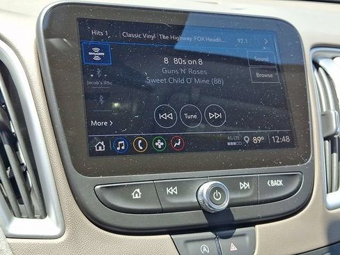 Used 2024 Chevrolet Malibu LT FWD image 16