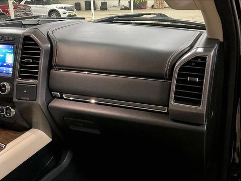 Certified 2020 Ford Expedition Platinum AWD/4WD image 15