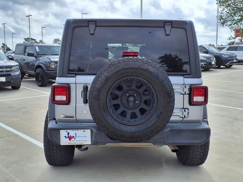 Used 2020 Jeep Wrangler Unlimited Sport S AWD/4WD image 7