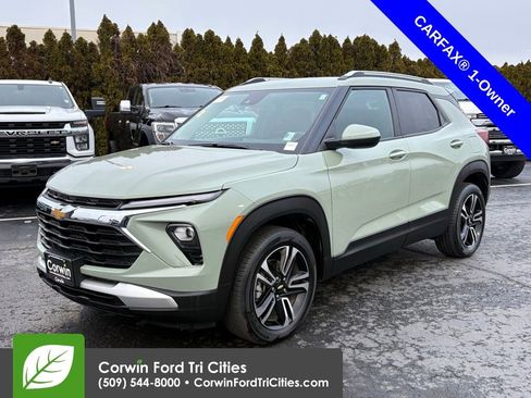 Used 2025 Chevrolet TrailBlazer LT image 3