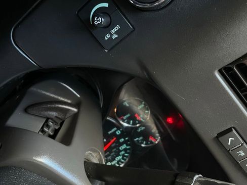 Used 2017 Chevrolet Express 2500 LS image 24