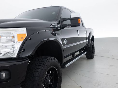 Used 2015 Ford F250 Platinum w/ FX4 Off-Road Package AWD/4WD image 12