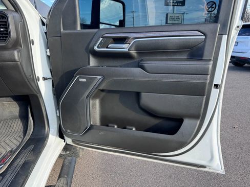 Used 2024 Chevrolet Silverado 2500 LTZ w/ LTZ Plus Package image 14