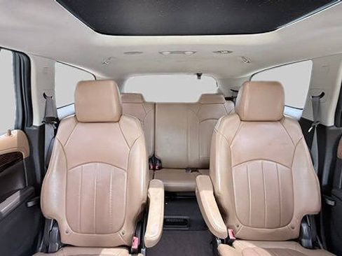 Used 2016 Buick Enclave Leather FWD image 10