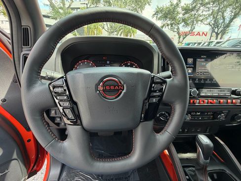 Certified 2025 Nissan Frontier PRO-4X w/ Pro Premium Package AWD/4WD image 20