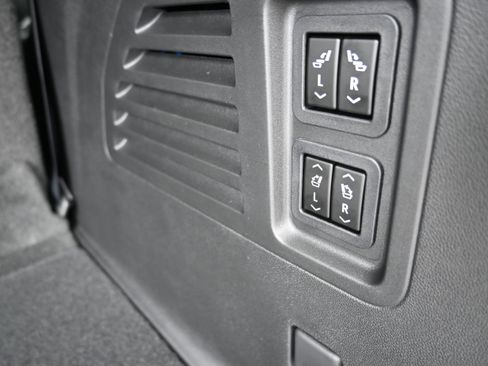 New 2026 Chevrolet Traverse High Country w/ LPO, Floor Liner Package AWD/4WD image 14