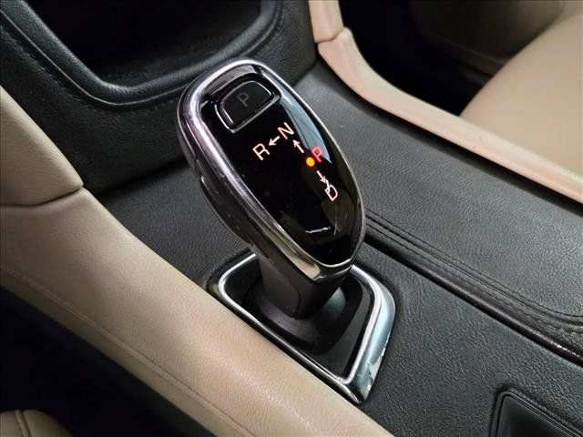 Used 2018 Cadillac XT5 FWD image 14